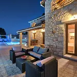 Villa Socrates